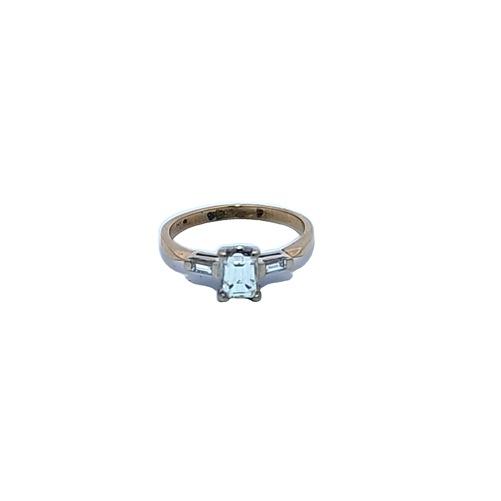 Estate- 14K Yellow Gold Diamond Engagement Ring