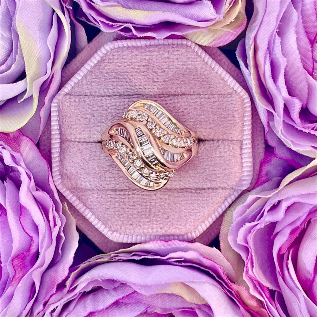 Estate-14K Yellow Gold Diamond Ring