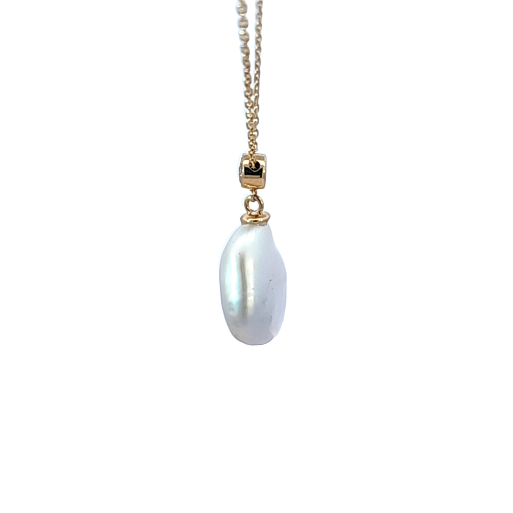 14K Yellow Gold Diamond and Freshwater Pearl Drop Adjustable Necklace