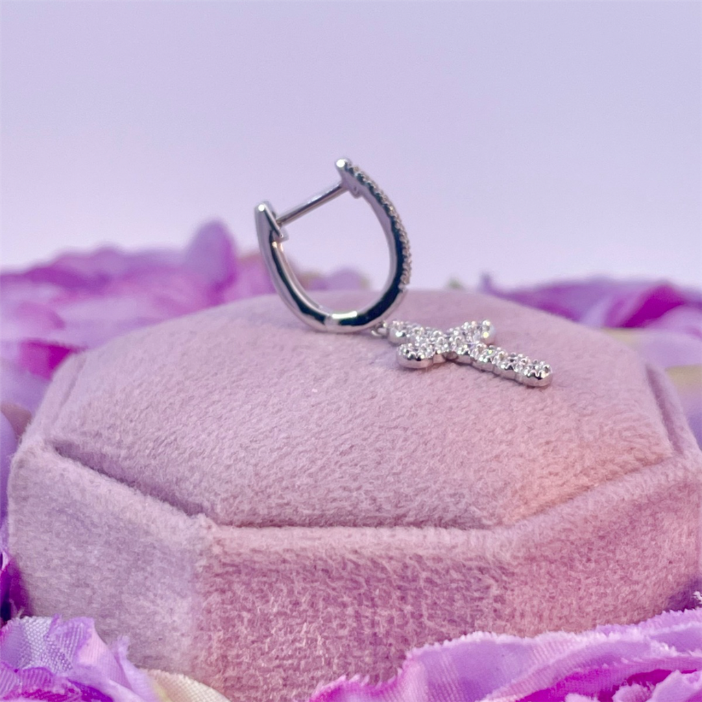 14K White Gold Cross Earrings with Round Diamonds