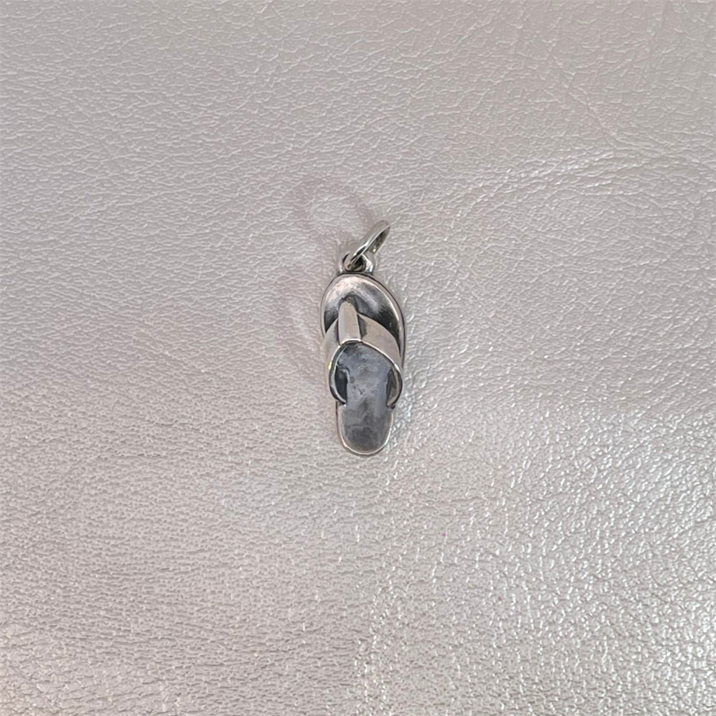 Estate - Retired James Avery Flip Flop Charm