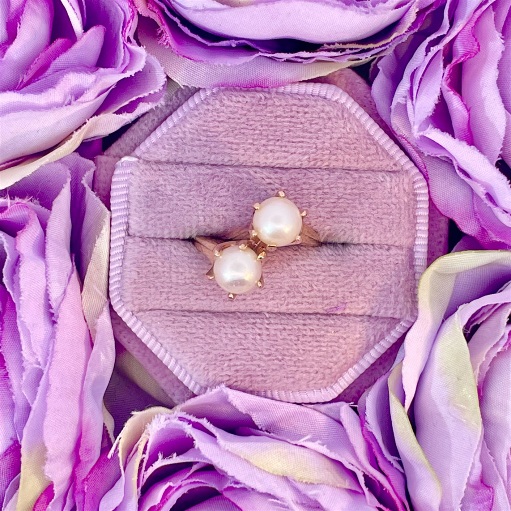 Estate- 10K Yellow Gold Pearl Ring