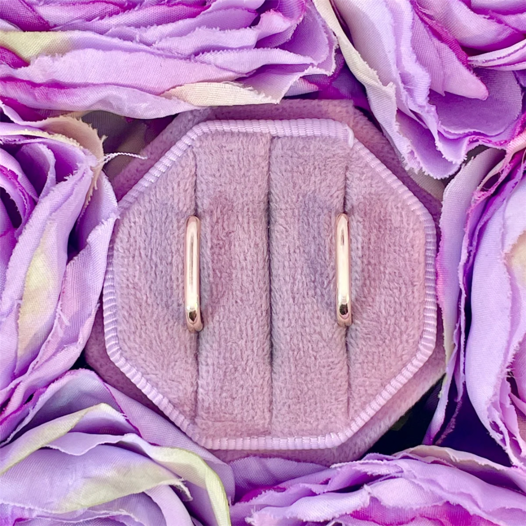 14K Yellow Gold Small Oval Hoop Earrings