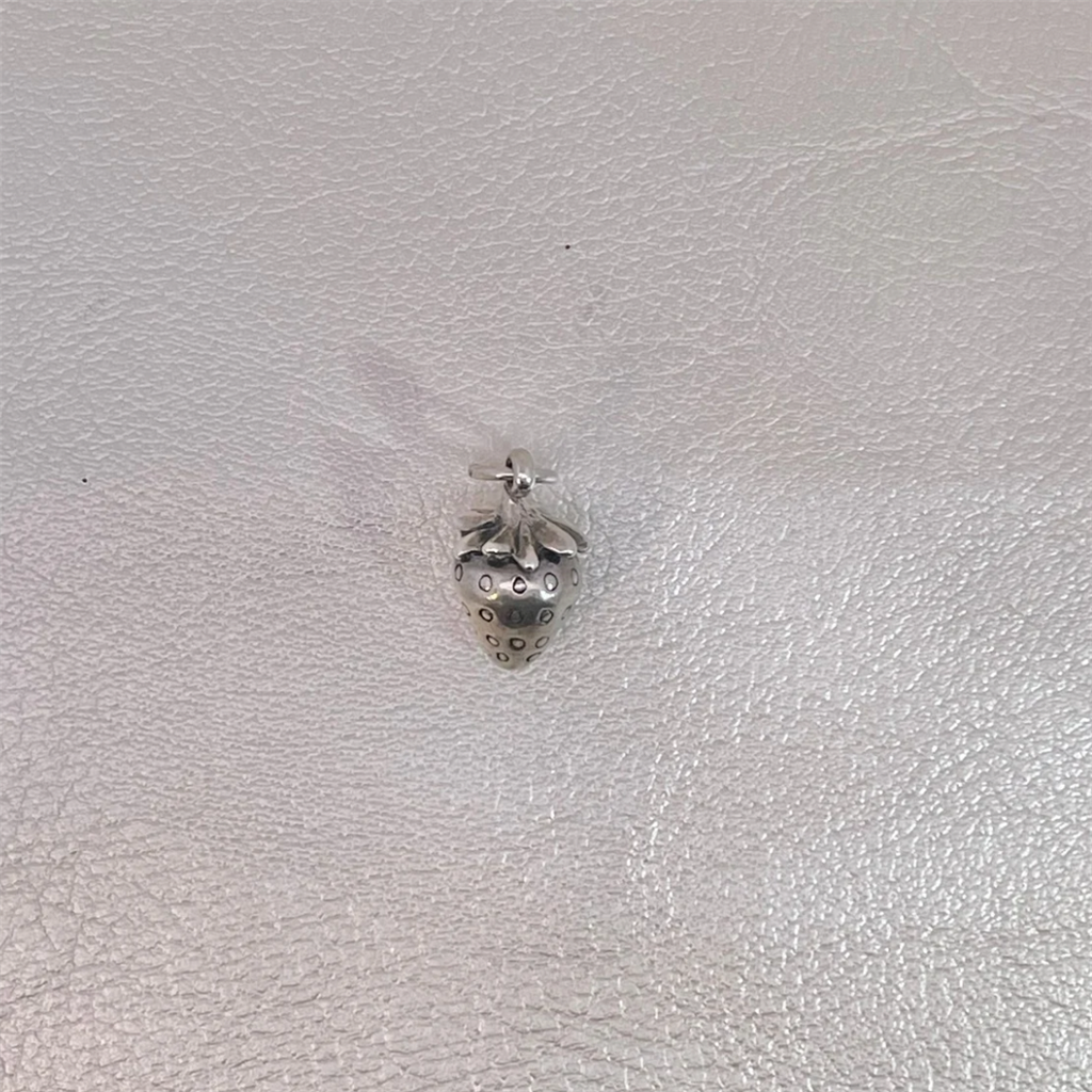 Estate - Retired James Avery Strawberry Charm