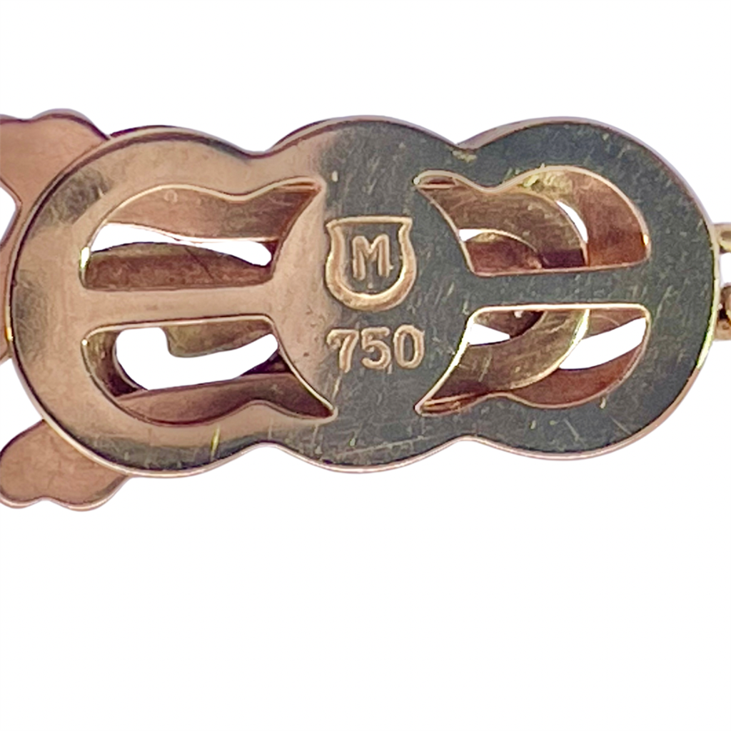 Estate- 18" Mikimoto Pearl Strand with 18K Yellow Gold Clasp