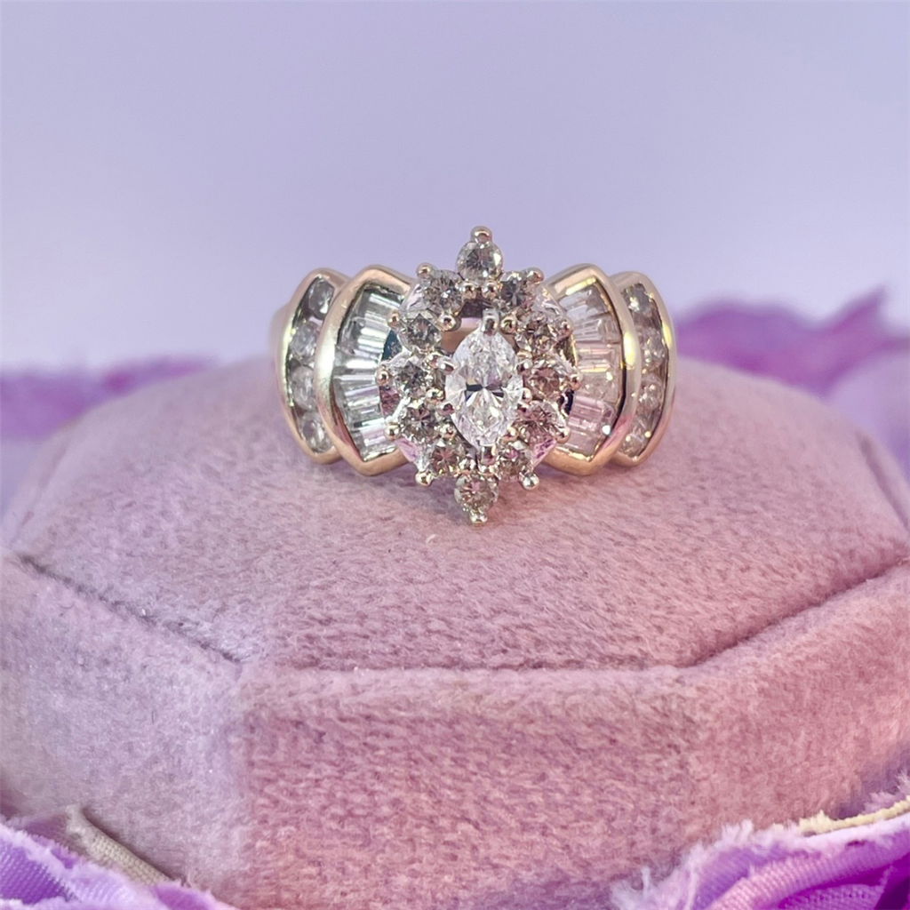 Estate- 14K Yellow Gold Natural Diamond Cocktail Ring