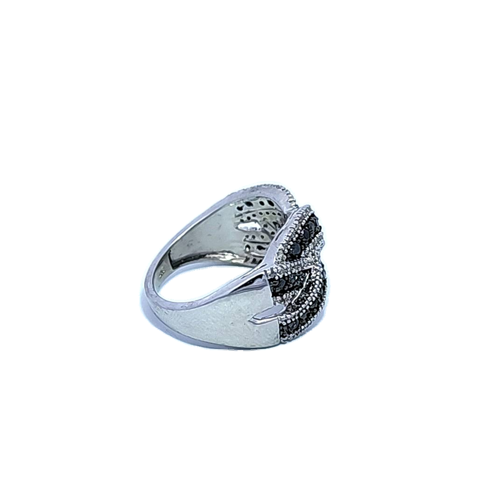 Estate-925 Black and White Diamond Ring