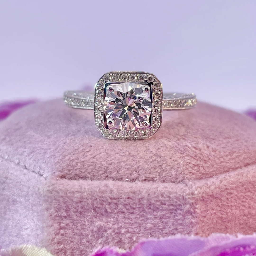 Estate- 14K White Gold Natural Diamond Wedding Set
