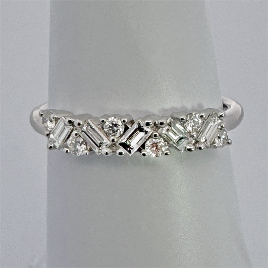 14K White Gold Wedding Band