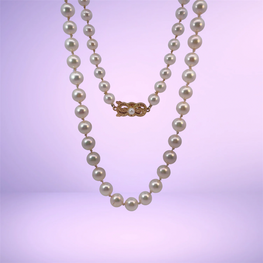 Estate- 18" Mikimoto Pearl Strand with 18K Yellow Gold Clasp