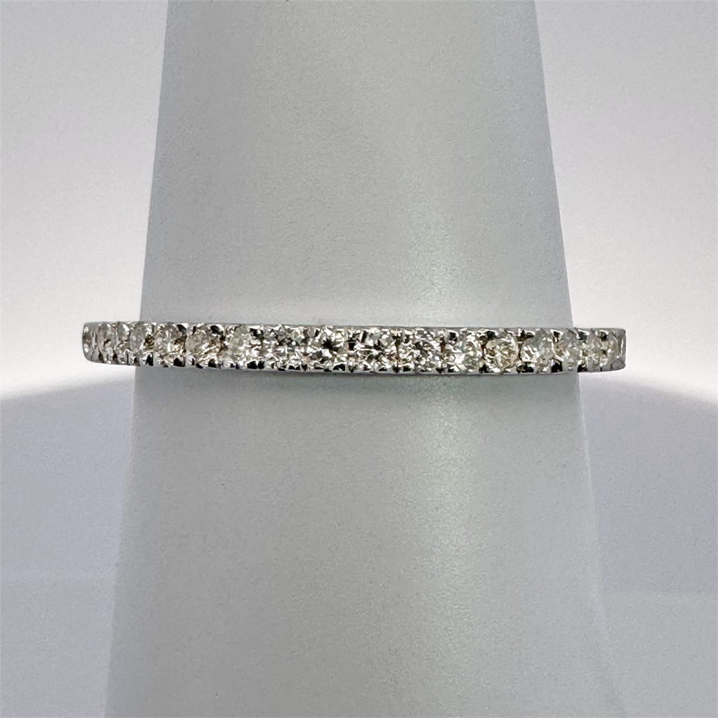 14K White Gold Diamond Wedding Band