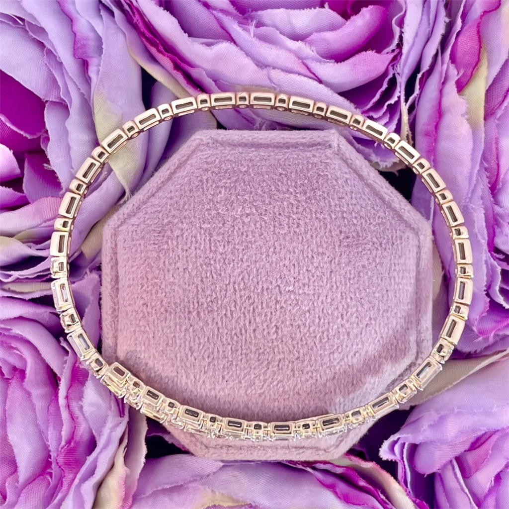 14K Yellow Gold Diamond Stretch Bangle