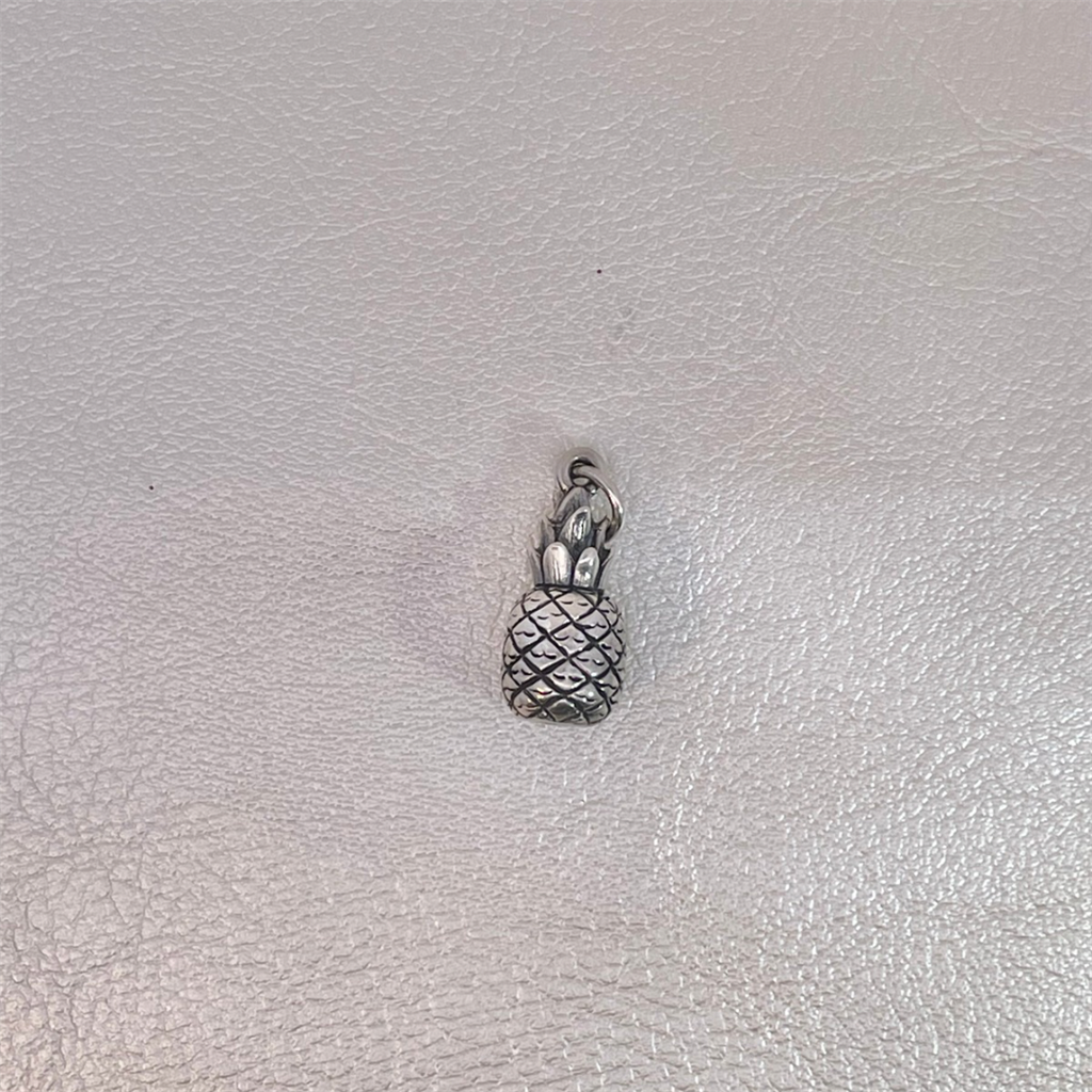 Estate - Retired James Avery Pineapple Charm