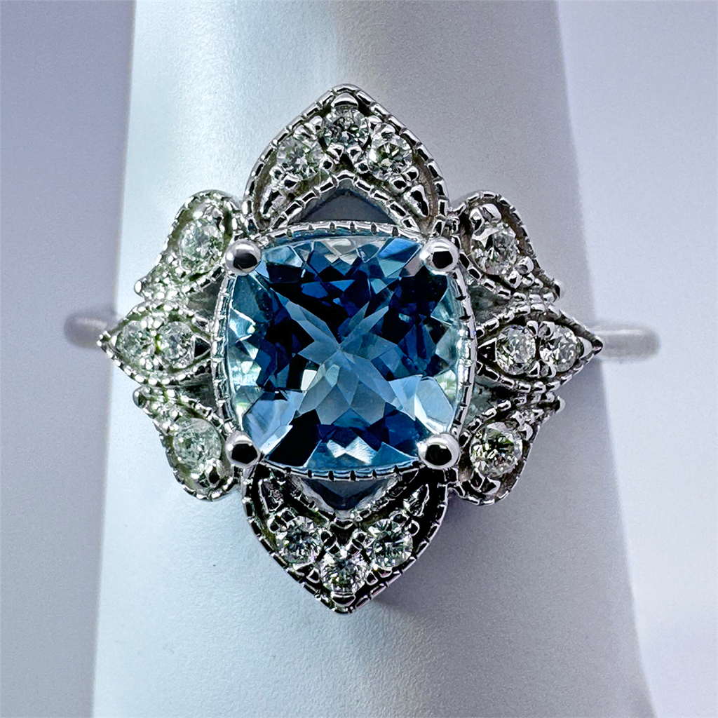 14K White Gold Aquamarine and Diamond Ring