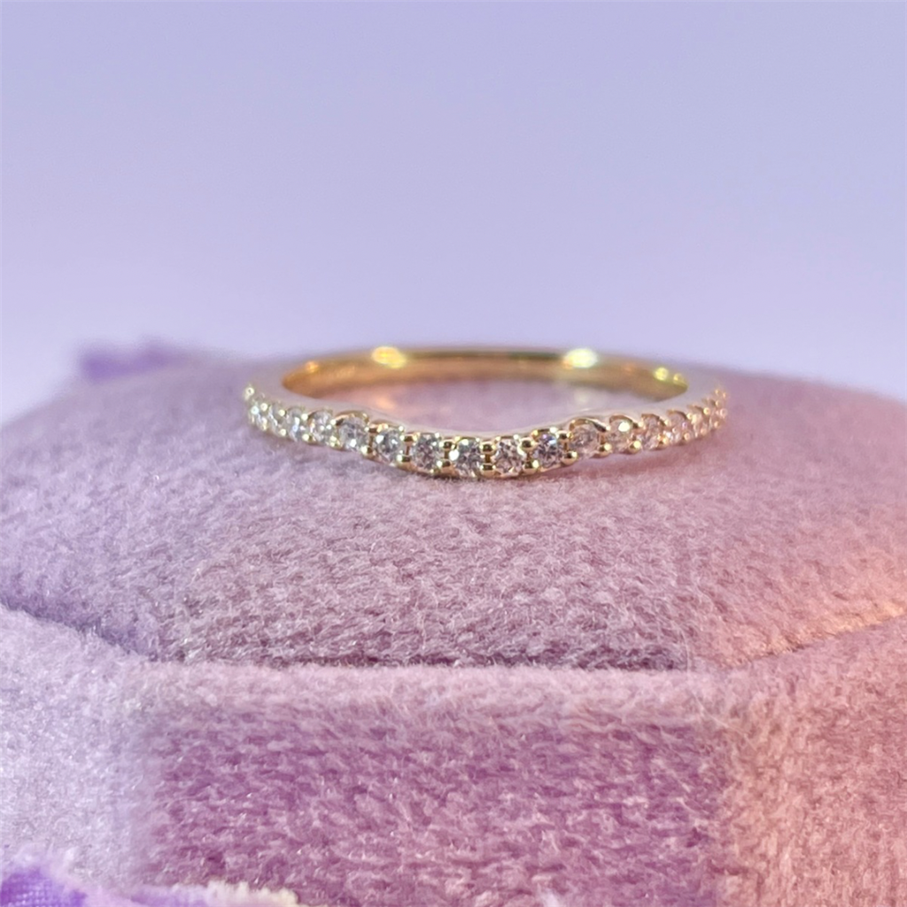 Diamond Wedding Bands  -  Women'