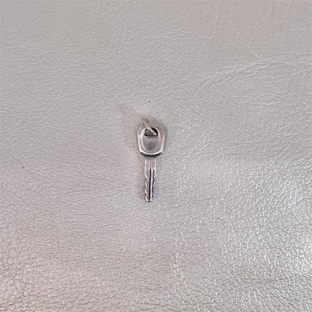 Estate - Retired James Avery Car Key Charm