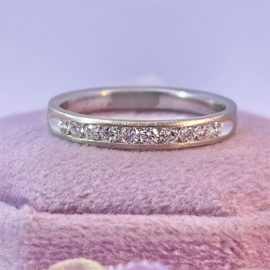 Estate-14K White Gold Satin Finish Diamond Wedding Band