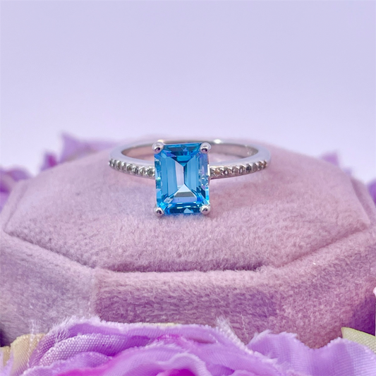 Sterling Silver Blue Topaz Ring