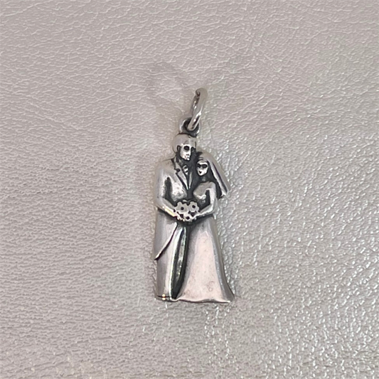 Estate - Retired James Avery Bridge and Groom Charm