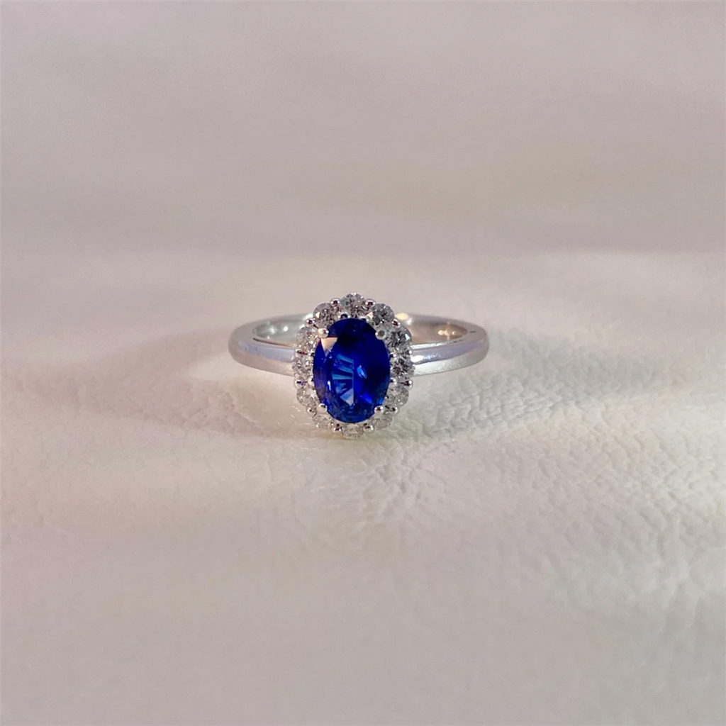 18K White Gold Sapphire and Diamond Ring