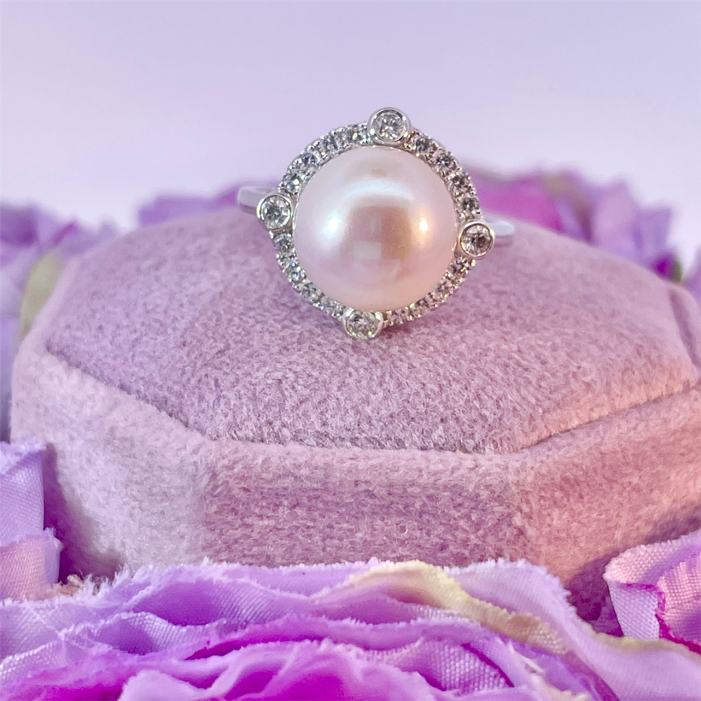 14K White Gold Freshwater Pearl and Diamond Ring