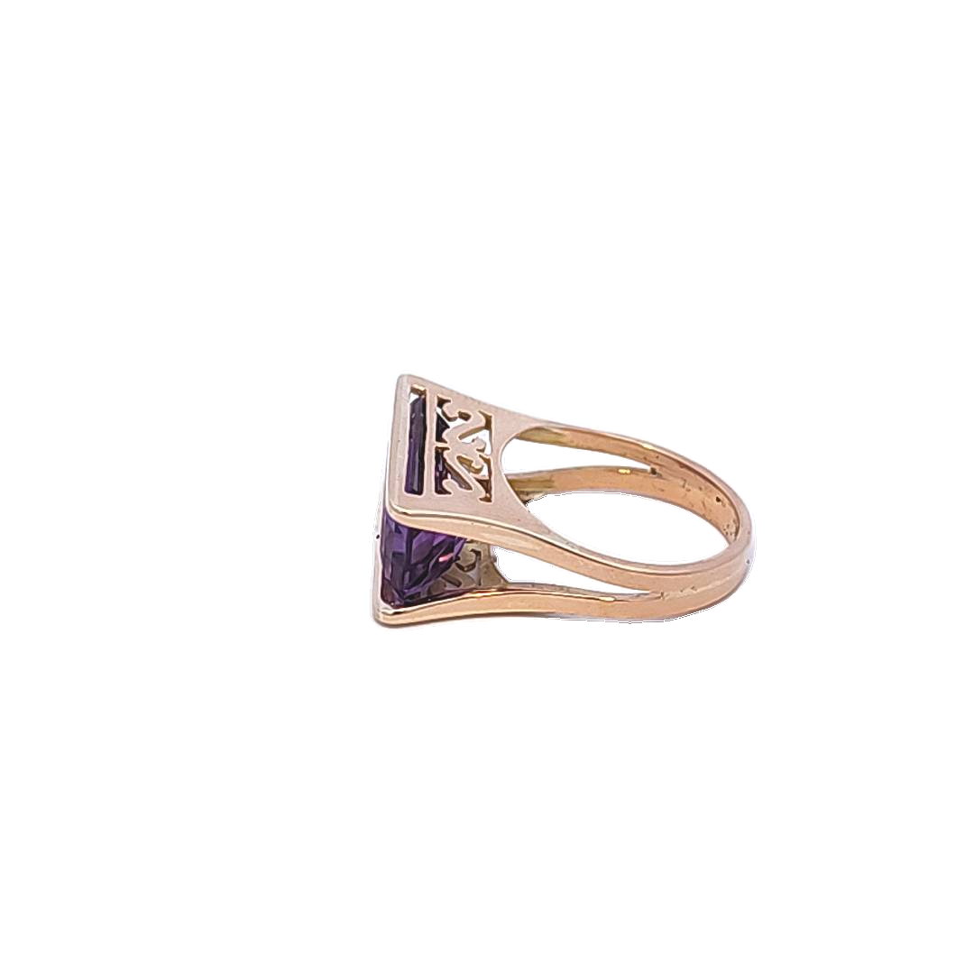 Gold and Amethyst Ring